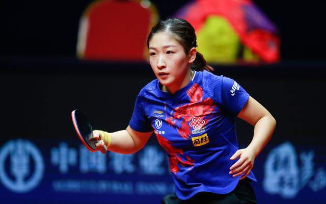 在首个比赛 在首个比赛