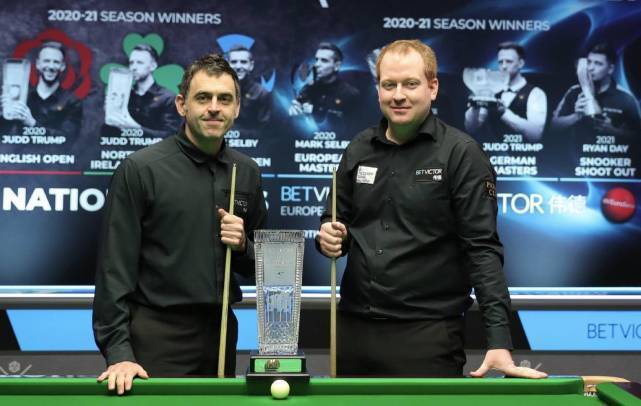 博纳在内线 博纳在内线