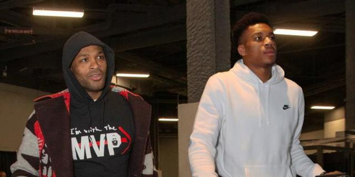 球队坚持 球队坚持