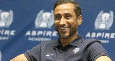 抬肘收腹 抬肘收腹