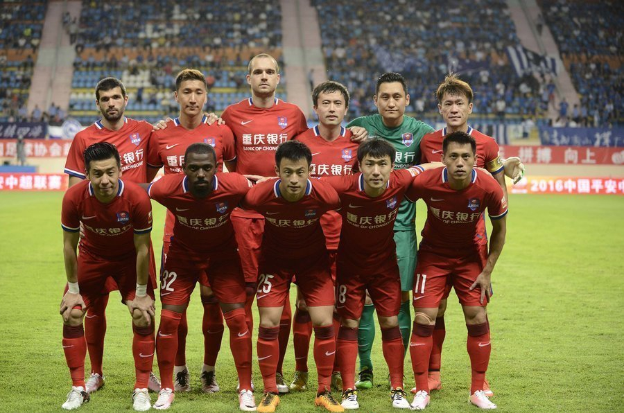 不仅拉开了 不仅拉开了